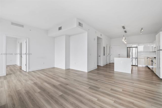 101 Diplomat Pkwy 410, Hallandale Beach, FL 33009