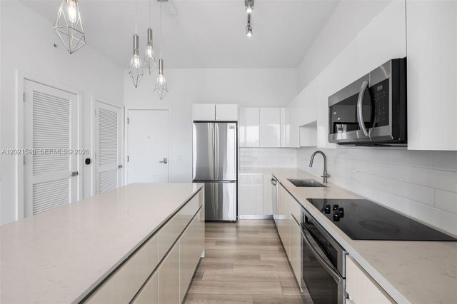 101 Diplomat Pkwy 410, Hallandale Beach, FL 33009