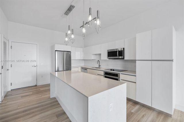 101 Diplomat Pkwy 410, Hallandale Beach, FL 33009