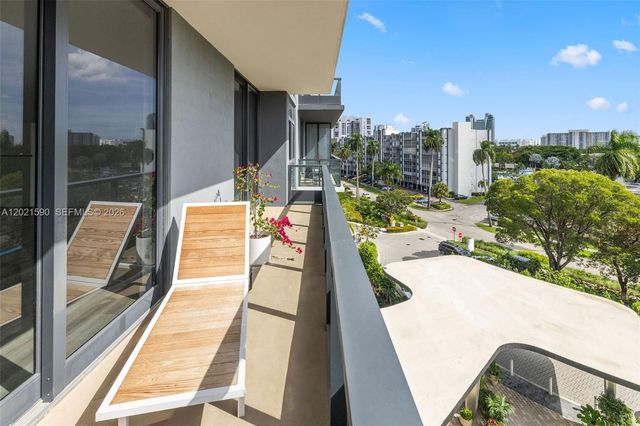 101 Diplomat Pkwy 410, Hallandale Beach, FL 33009