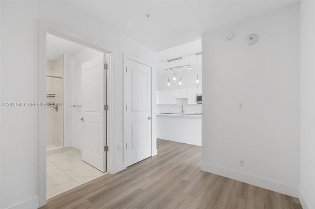 101 Diplomat Pkwy 410, Hallandale Beach, FL 33009
