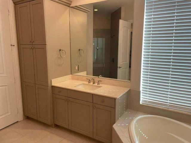 600 SE Fascino Circle, Port St. Lucie, Port St Lucie, FL 34984