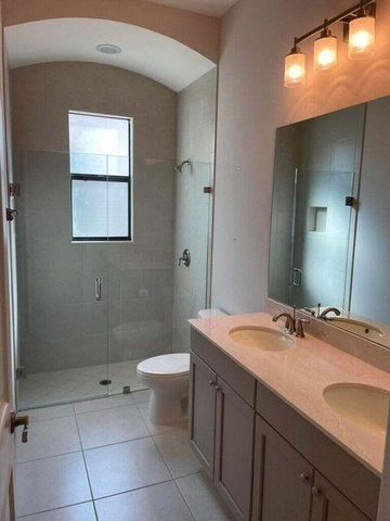 600 SE Fascino Circle, Port St. Lucie, Port St Lucie, FL 34984