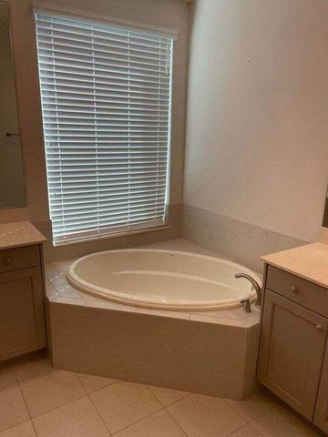 600 SE Fascino Circle, Port St. Lucie, Port St Lucie, FL 34984