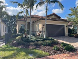 600 SE Fascino Circle, Port St. Lucie, Port St Lucie, FL 34984