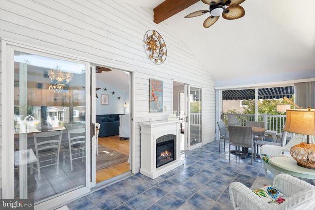 328 W 6TH ST, Ship Bottom, NJ 08008