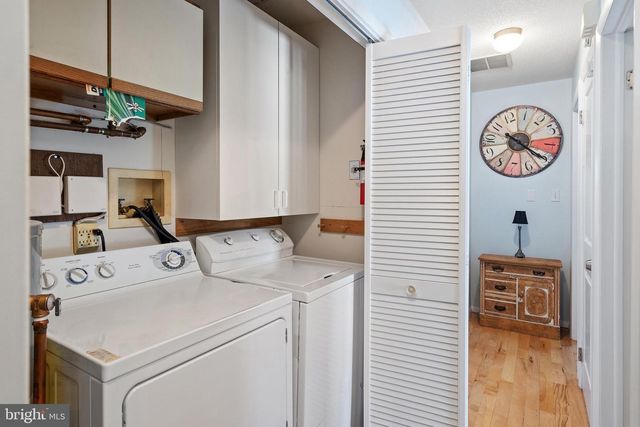 328 W 6TH ST, Ship Bottom, NJ 08008