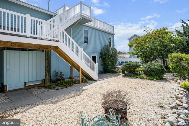 328 W 6TH ST, Ship Bottom, NJ 08008