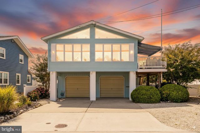 328 W 6TH ST, Ship Bottom, NJ 08008