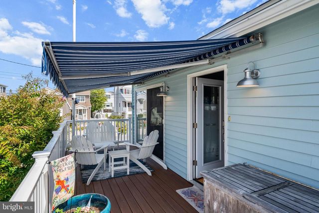 328 W 6TH ST, Ship Bottom, NJ 08008