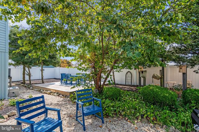 328 W 6TH ST, Ship Bottom, NJ 08008