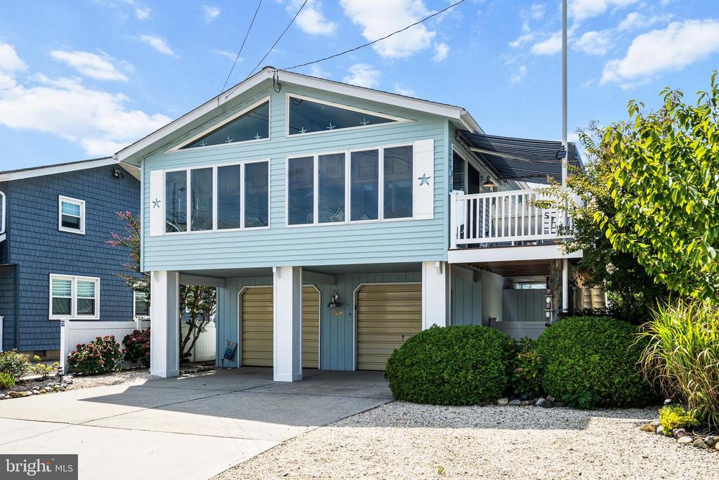 328 W 6TH ST, Ship Bottom, NJ 08008