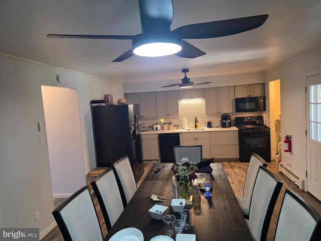 100 STACY CT, Burlington, NJ 08016