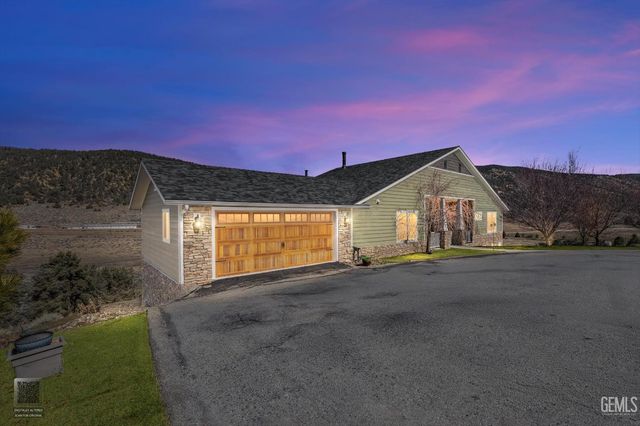 9401 Whispering Pines Road, Frazier Park, CA 93225