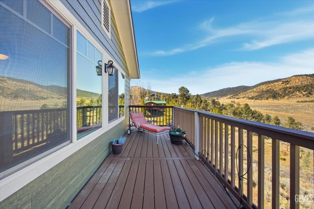 9401 Whispering Pines Road, Frazier Park, CA 93225