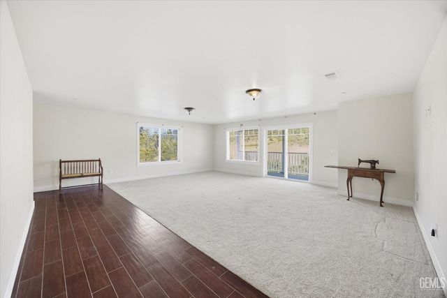 9401 Whispering Pines Road, Frazier Park, CA 93225