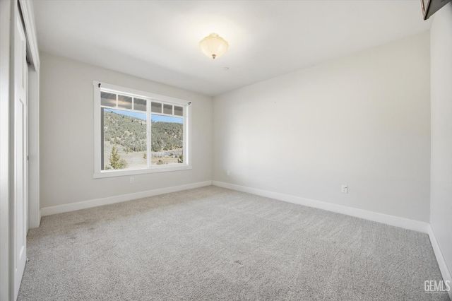 9401 Whispering Pines Road, Frazier Park, CA 93225