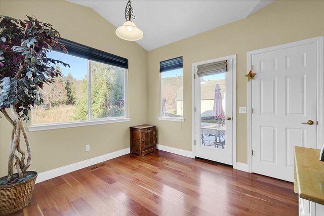 13915 Gold Country Dr, Penn Valley, CA 95946