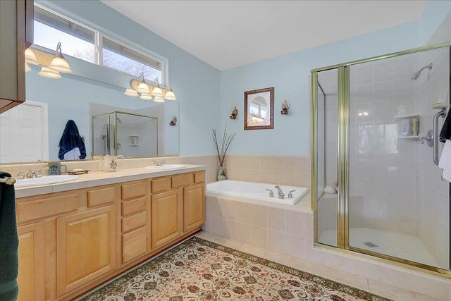 13915 Gold Country Dr, Penn Valley, CA 95946