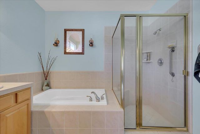 13915 Gold Country Dr, Penn Valley, CA 95946