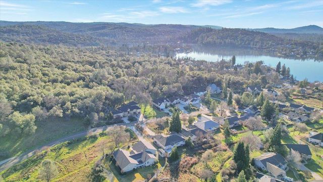 13915 Gold Country Dr, Penn Valley, CA 95946