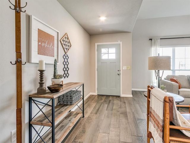 1096 SE 17th Street, Newcastle, OK 73065