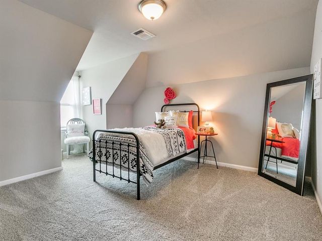 1096 SE 17th Street, Newcastle, OK 73065