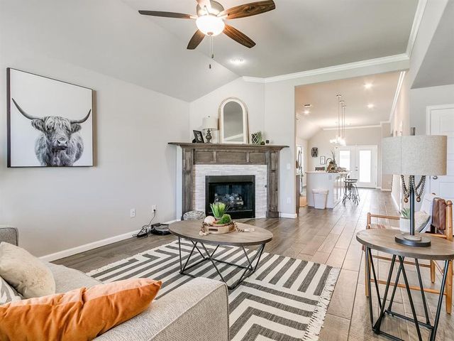 1096 SE 17th Street, Newcastle, OK 73065