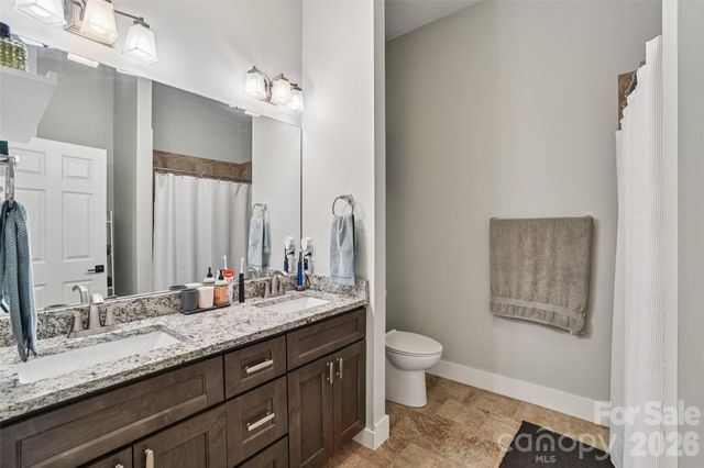 8 Apple Lane, Asheville, NC 28804