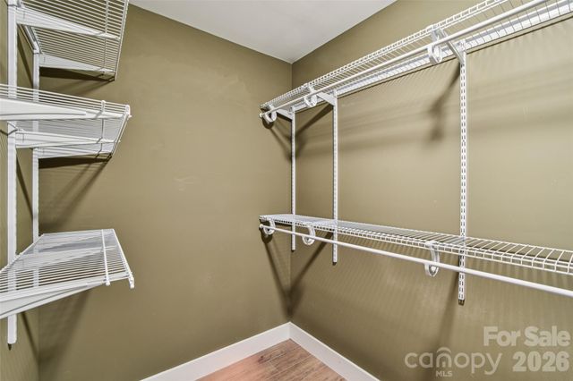 8 Apple Lane, Asheville, NC 28804