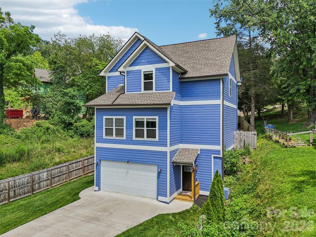 8 Apple Lane, Asheville, NC 28804