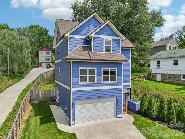 8 Apple Lane, Asheville, NC 28804