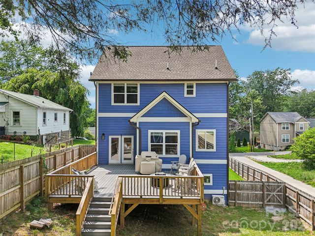 8 Apple Lane, Asheville, NC 28804