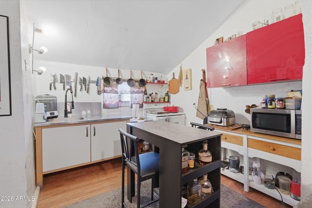 1025 E ROOSEVELT Street, Phoenix, AZ 85006