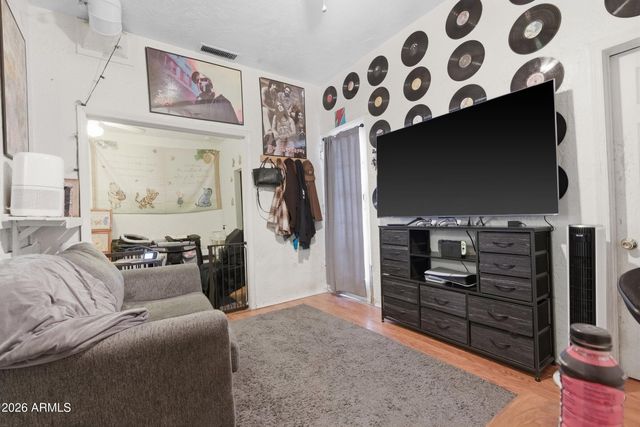 1025 E ROOSEVELT Street, Phoenix, AZ 85006
