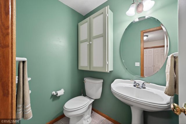 8549 Woodland Curve, Saint Bonifacius, MN 55375