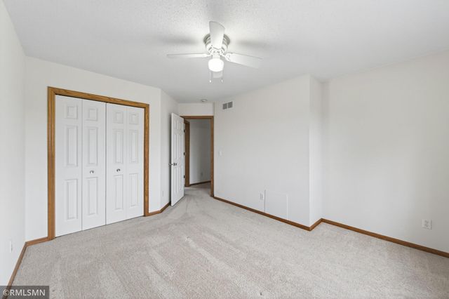 8549 Woodland Curve, Saint Bonifacius, MN 55375