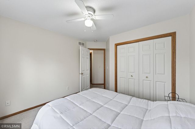 8549 Woodland Curve, Saint Bonifacius, MN 55375