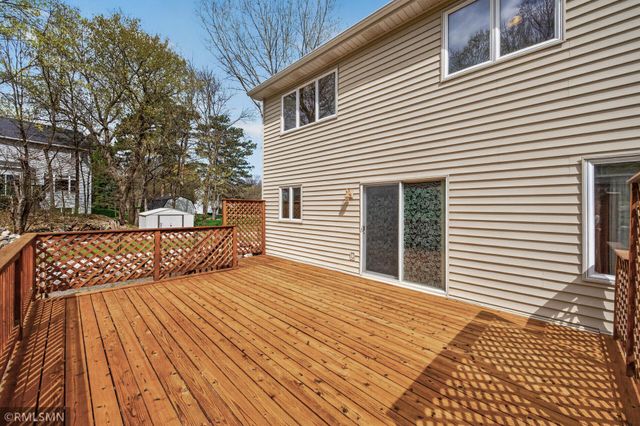 8549 Woodland Curve, Saint Bonifacius, MN 55375