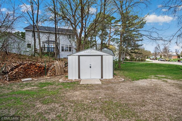 8549 Woodland Curve, Saint Bonifacius, MN 55375