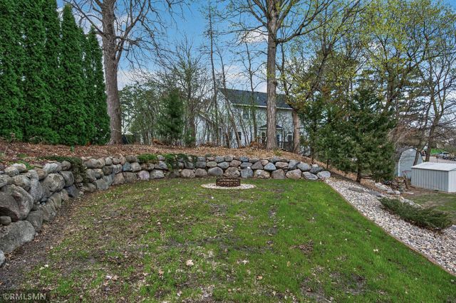 8549 Woodland Curve, Saint Bonifacius, MN 55375