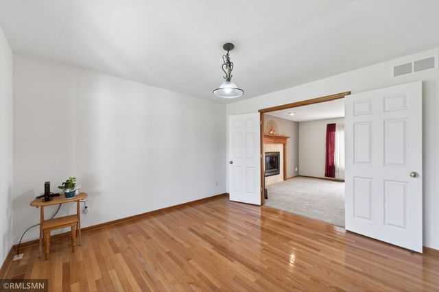 8549 Woodland Curve, Saint Bonifacius, MN 55375