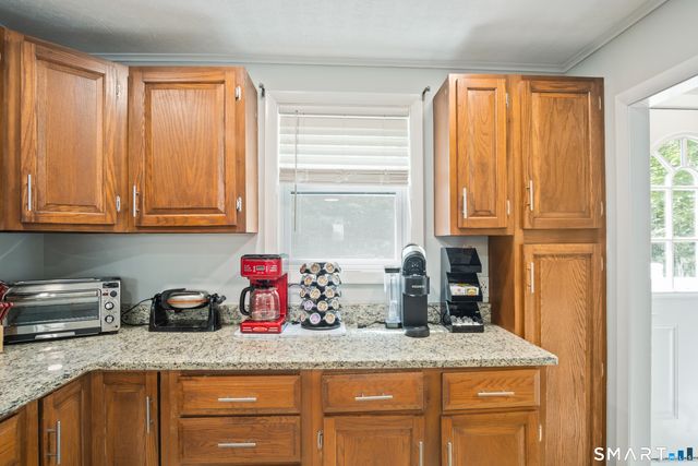 15 Lexington Avenue, Norwich, CT 06360