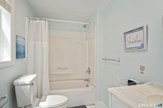 15 Lexington Avenue, Norwich, CT 06360