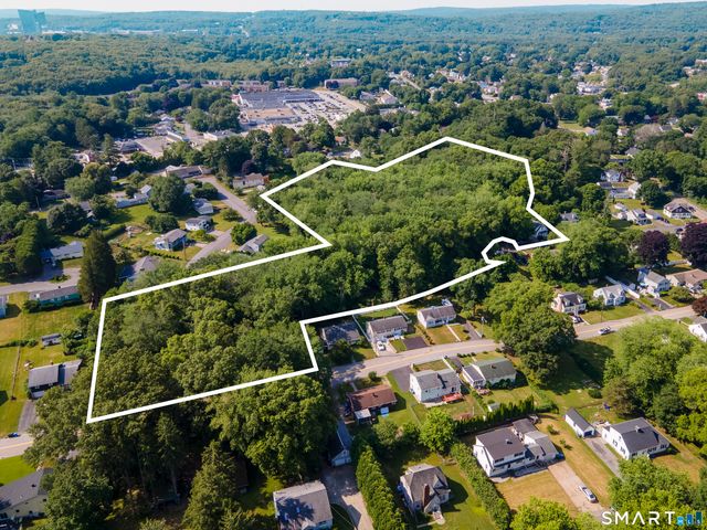 15 Lexington Avenue, Norwich, CT 06360