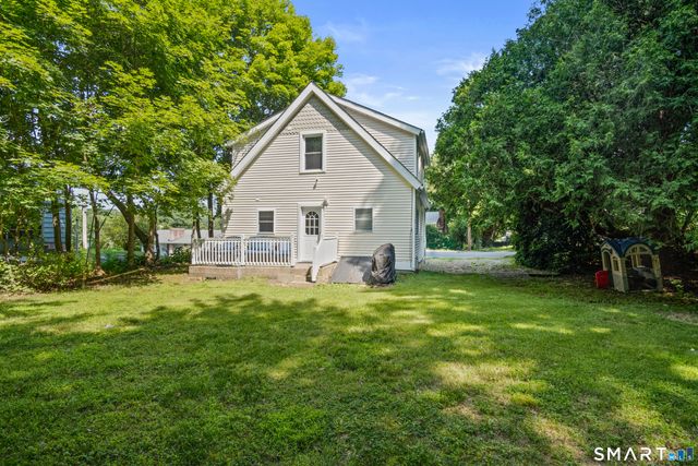 15 Lexington Avenue, Norwich, CT 06360