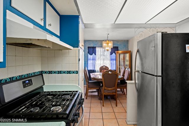 1835 E Madrid Avenue, Las Cruces, NM 88001