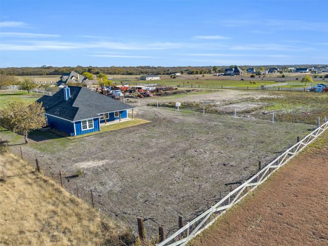 1056 County Road 2726, Caddo Mills, TX 75135