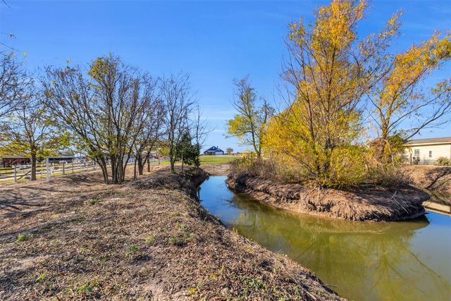 1056 County Road 2726, Caddo Mills, TX 75135