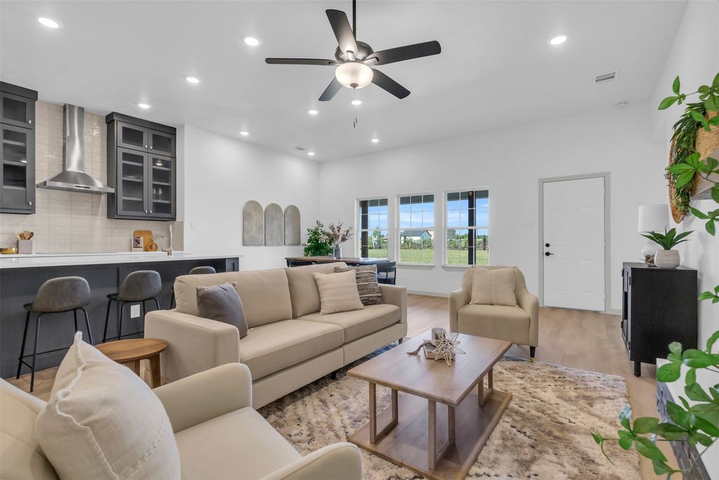 1056 County Road 2726, Caddo Mills, TX 75135